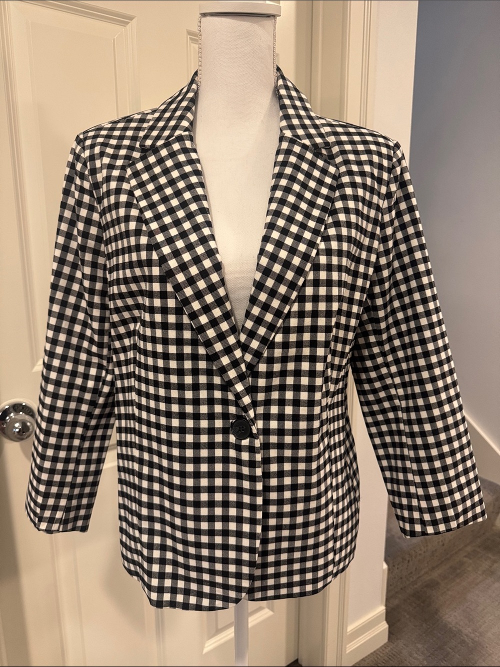 Ellen Tracy Black and White Gingham Blazer, L